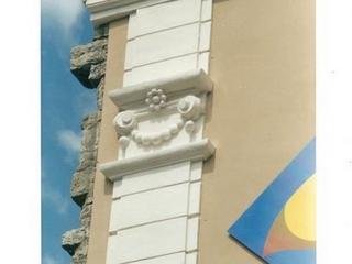 Limousinage d' une colonne avec bandeau, traitement façade en badigeon de chaux Gard Ales 